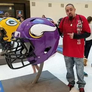 Meet your Posher, Aaron